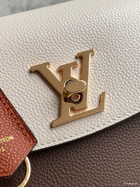 First bag ru VUITTON LOUIS BB LOCKME EVER 0524